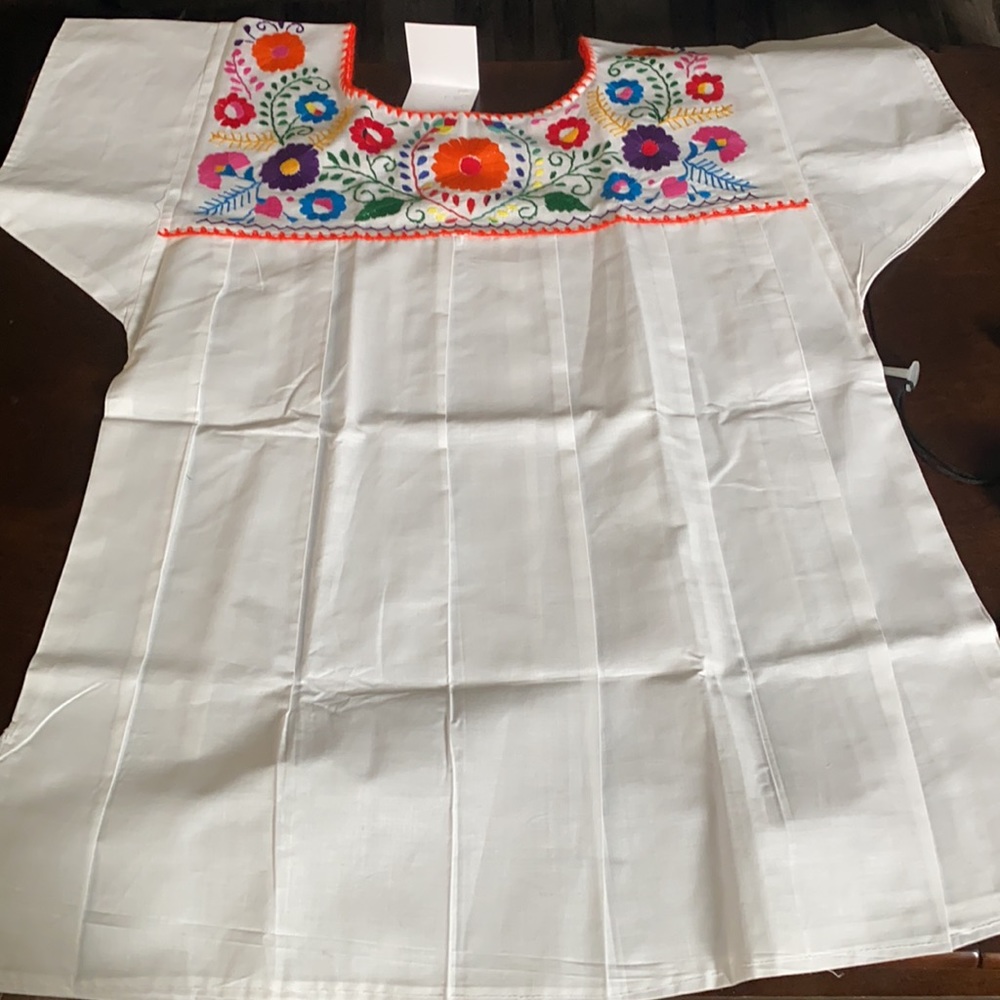 🇲🇽 NWT Traditional Mexican blouse. - Picture 13 of 16